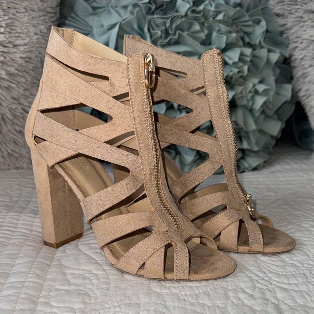 Elegant Tan Strappy Heels